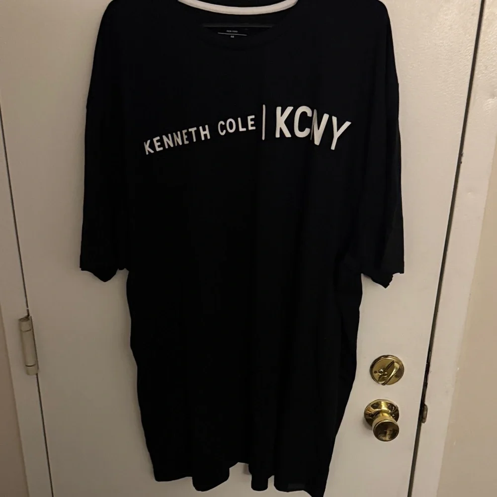 Kenneth Cole Black Graphic Tee size 4xl - Picture 1 of 3